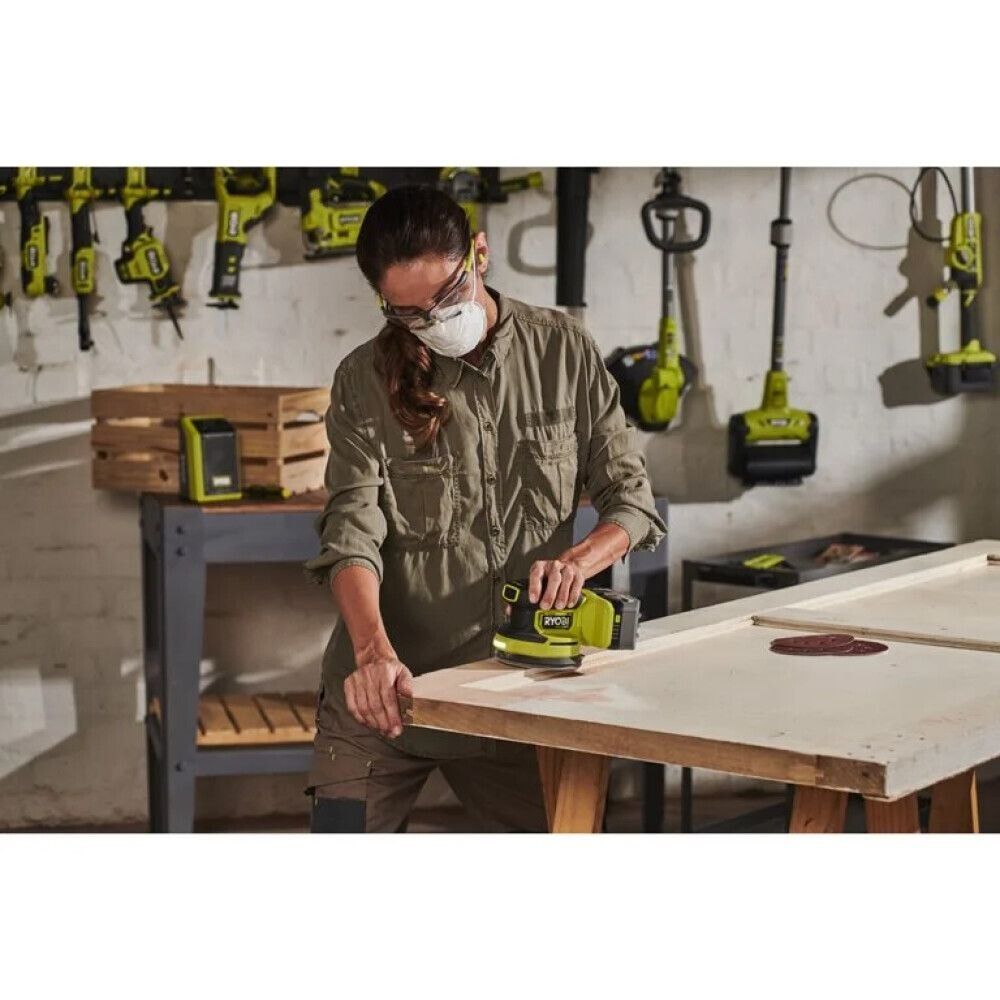 Hjámiðjujuðari 18V Ryobi One+ HP RROS18C-0 án rafhlöðu