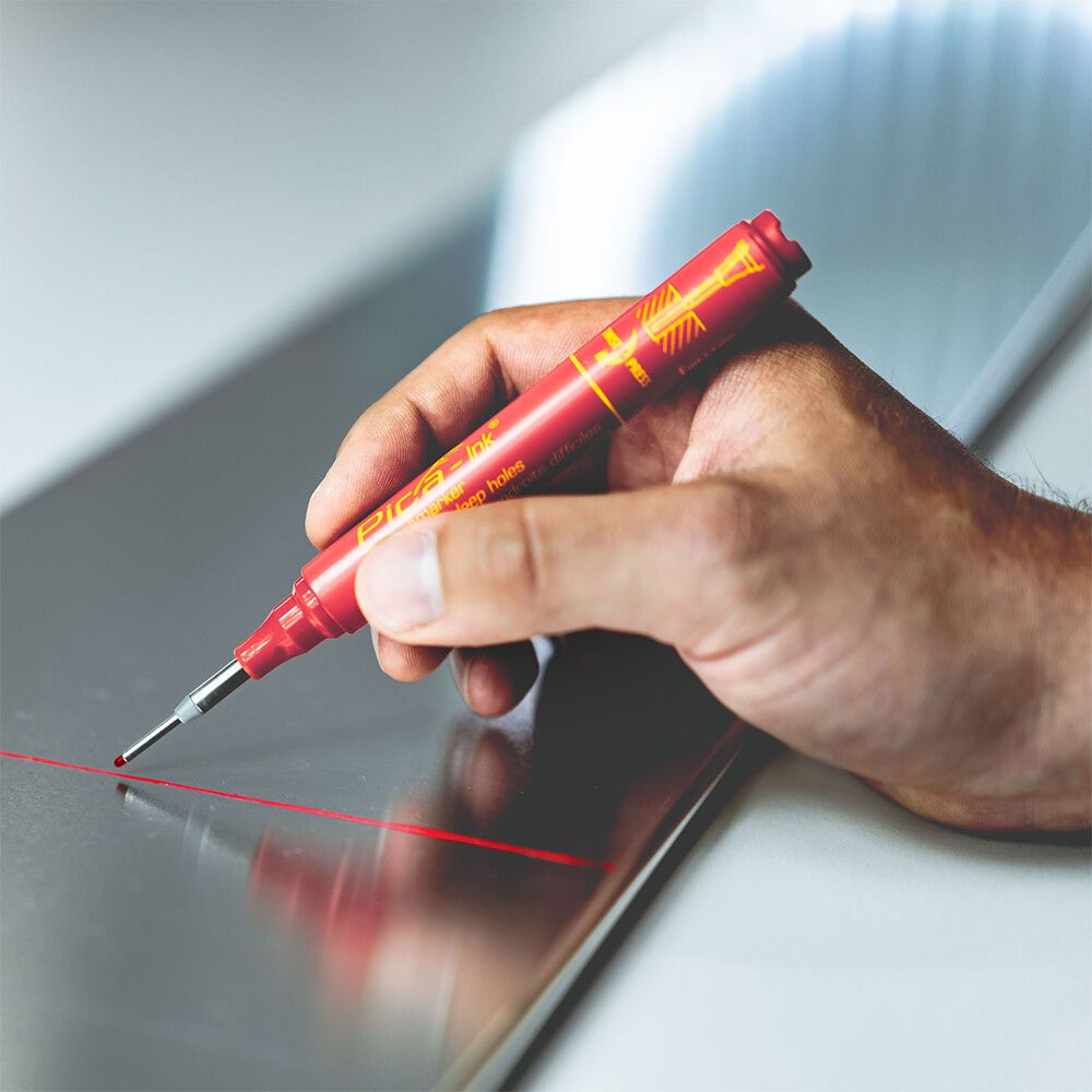 Merkipenni fyrir djúpar holur Pica-Ink rauður