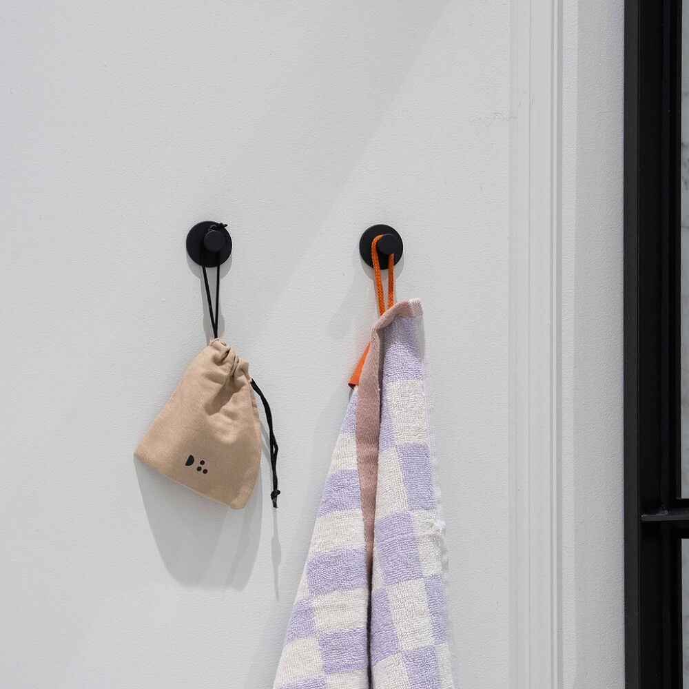 Snagi Beslagsboden Dot matt svartur Ø45mm 2stk