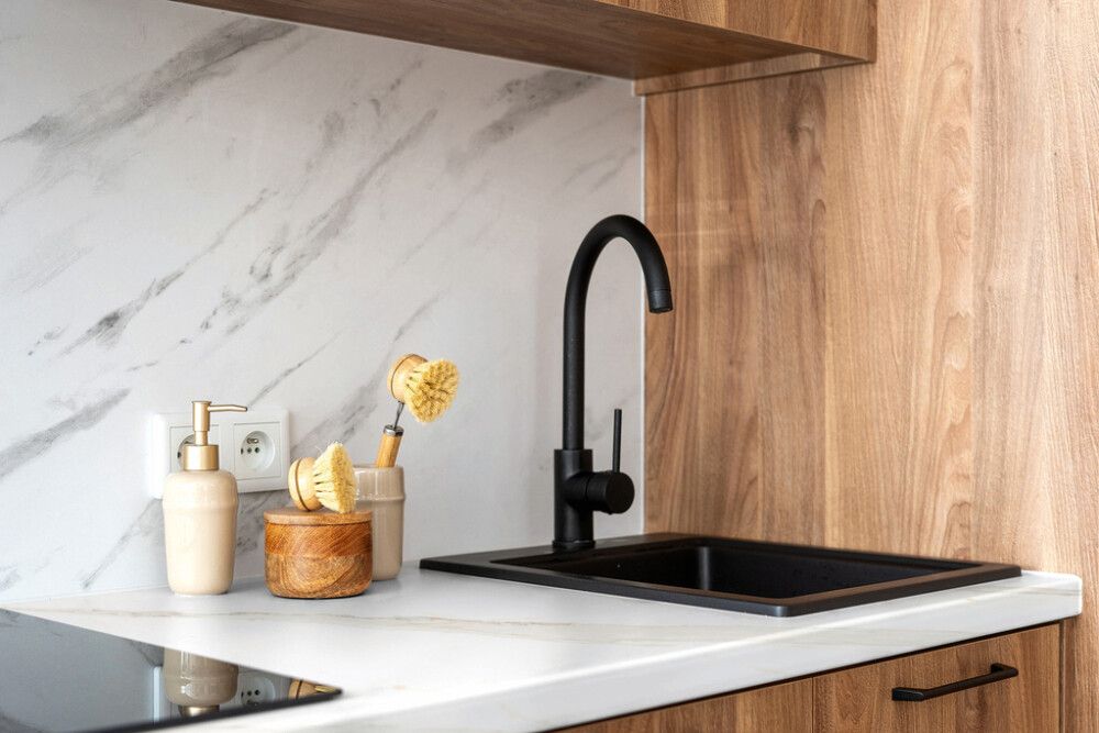 Borðplata 635x3050x28 mm Classic Thea Gold