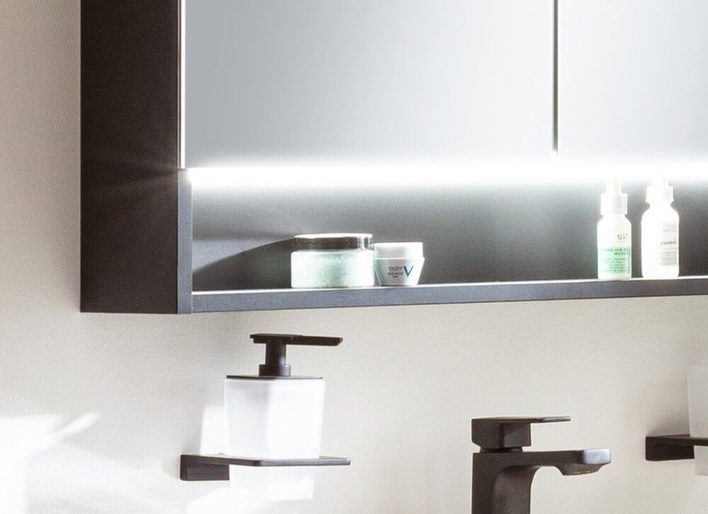 Speglaskápur með ljósi LED 800x798x153mm Camargue