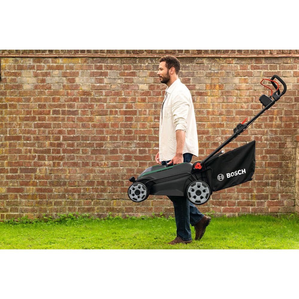 Sláttuvél 2x4Ah 18V Bosch Rotak 43cm