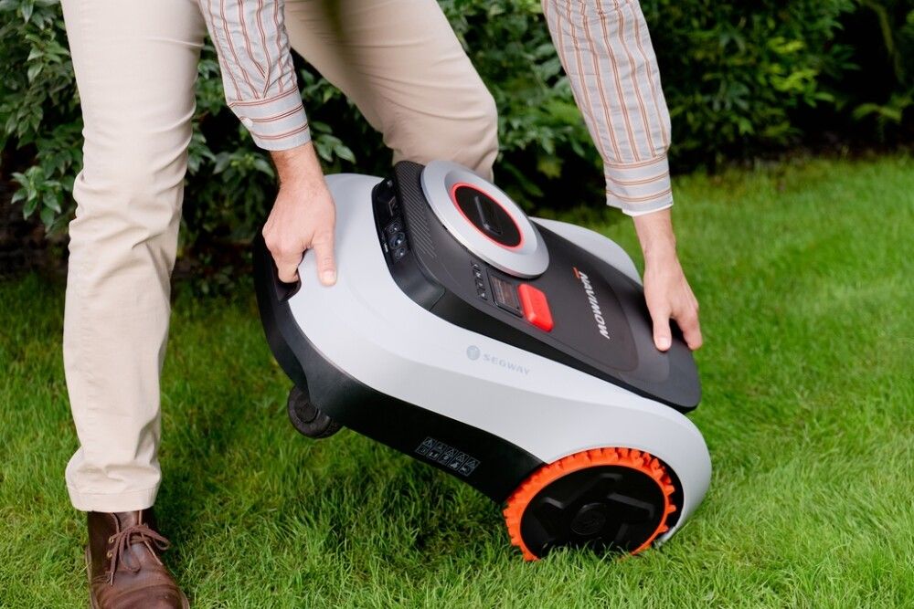 Slátturóbot 1000 m² Segway Navimow i210 LiDAR