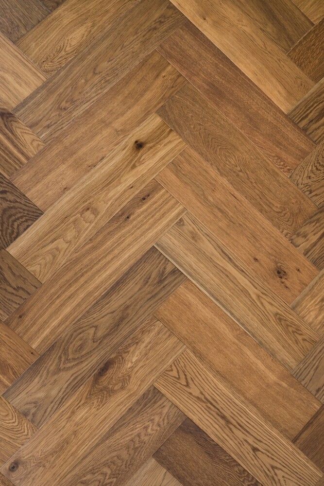 Harðparket fiskibeina Charlottenlund caramel eik Timberman 580x145x13,5 mm 1,01 m²
