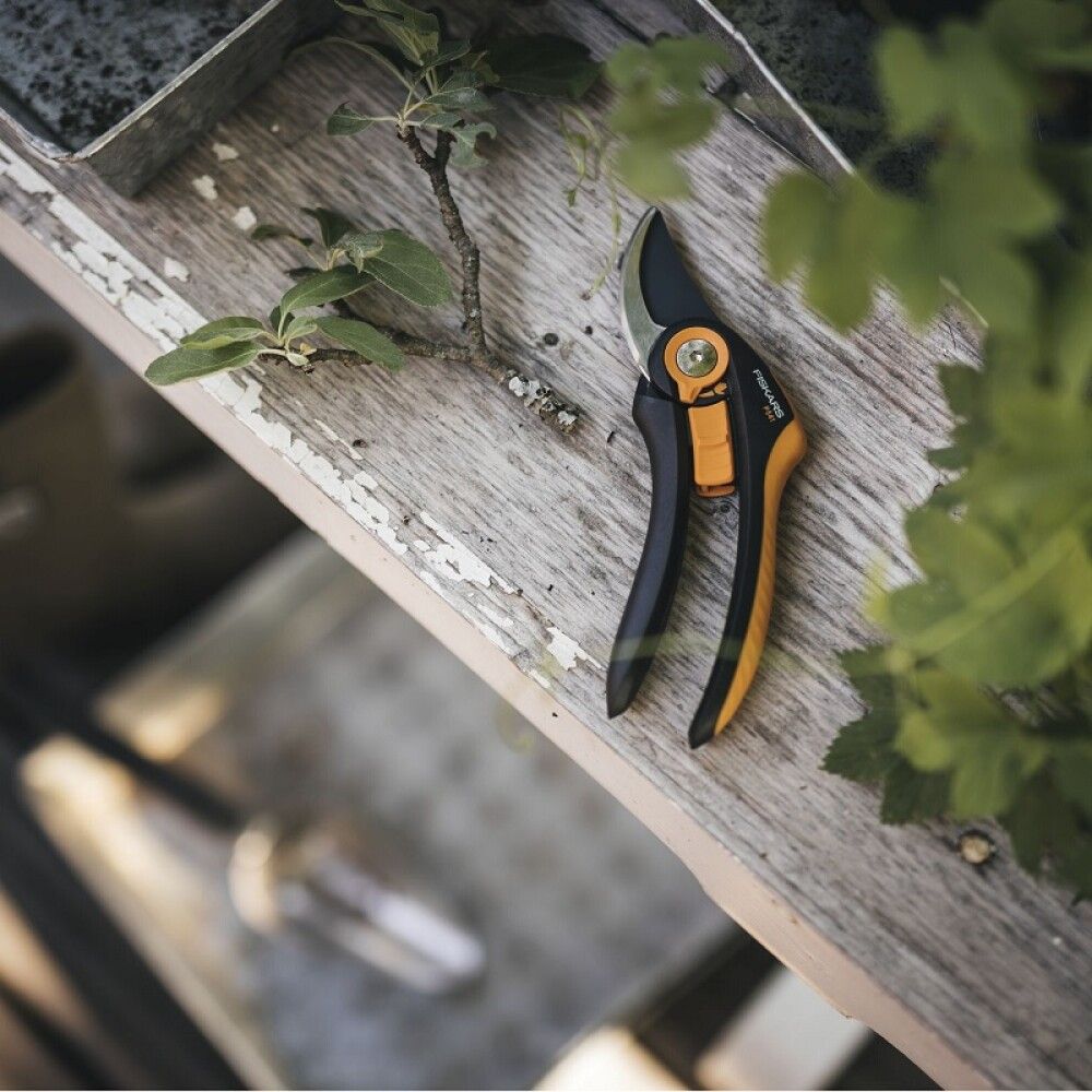 Greinaklippur 24 mm Fiskars Plus P521