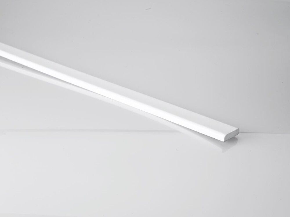 Vegglisti 9x33x2500 mm hvítur