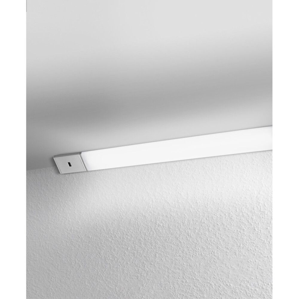 Undirskápaljós í horn með skynjara LED 7,5W 55cm 2stk