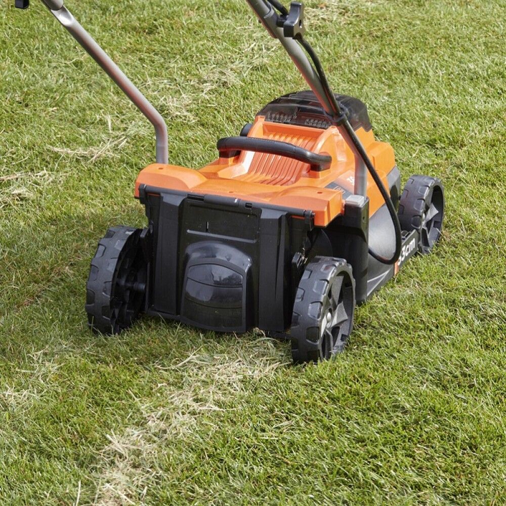 Sláttuvél 36V 33cm Black & Decker BCMW3336L2-QW