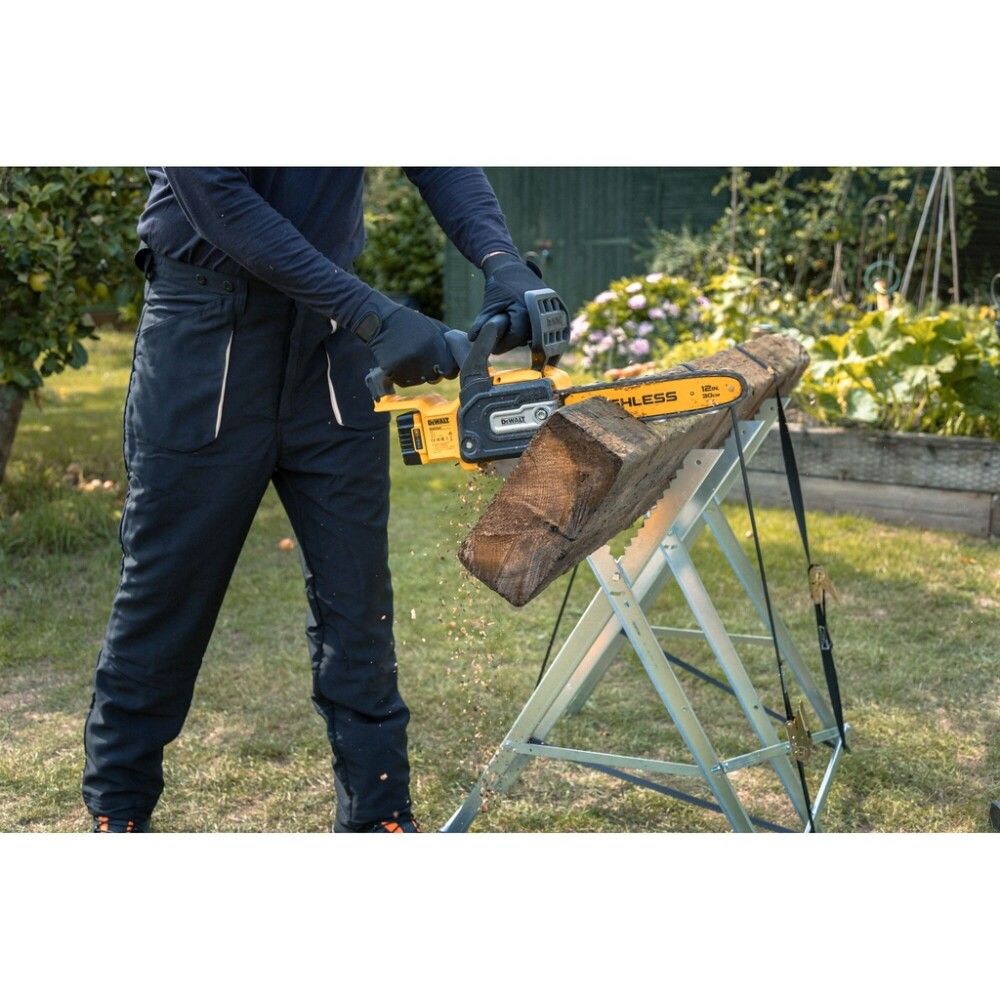Keðjusög 18V 30cm DeWalt XR DCMCS565N-XJ án rafhlöðu