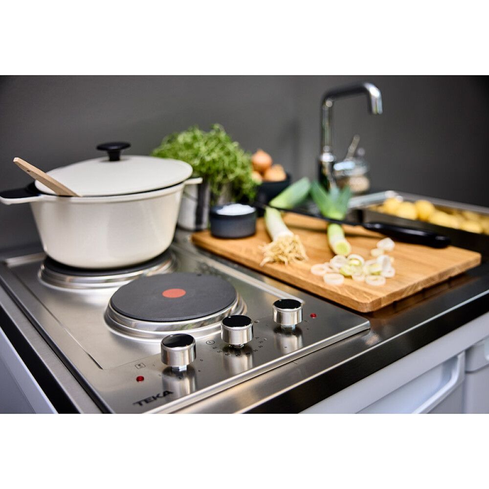 Eldhúskrókur með ísskáp og helluborði Intra CUL1200R