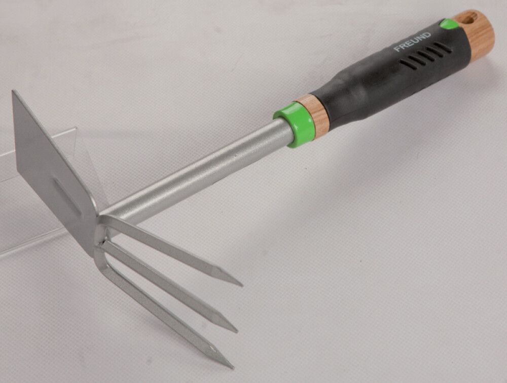 Klóra og haki 3 tennur Freund