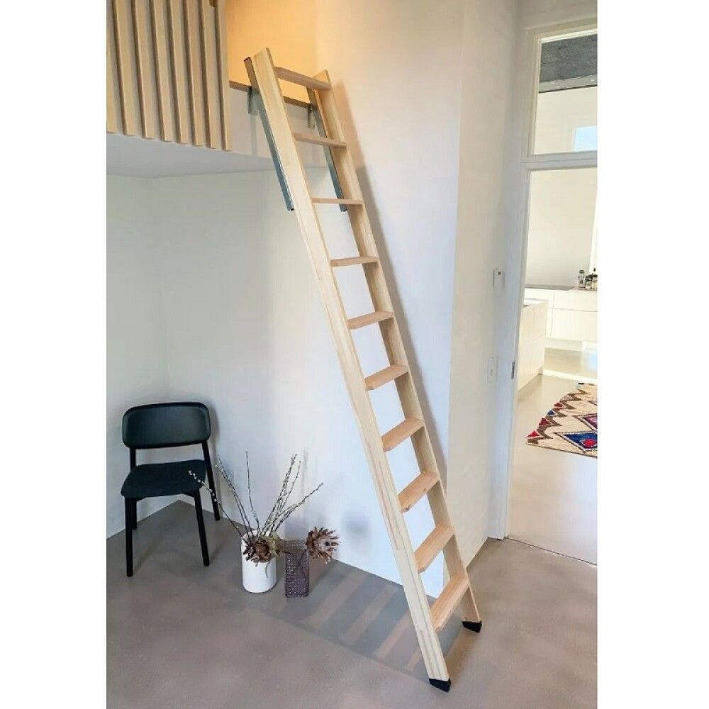 Risstigi 10 þrep 40x237cm Dolle viður