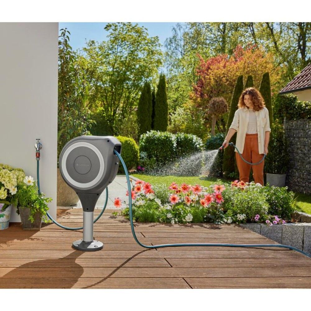 Slöngukefli á fæti 20m Gardena RollUp M hvítt