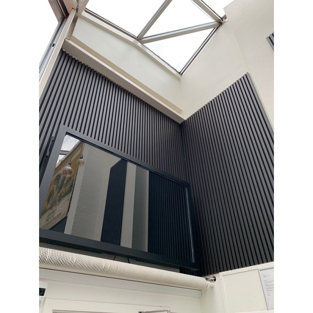 Hljóðdempandi plata svört eik 2440x605x22 mm