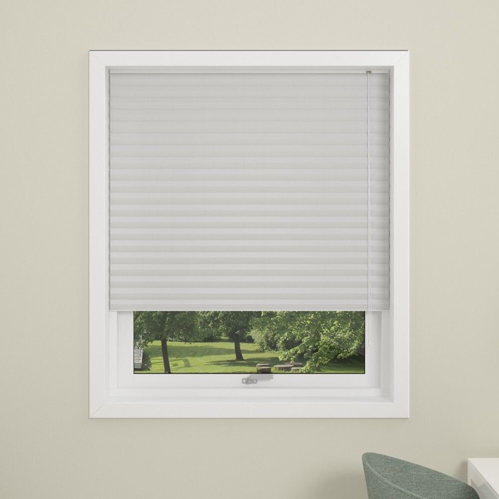 Plíseruð myrkvunargardína 100x130 cm Debel Dubai hvít