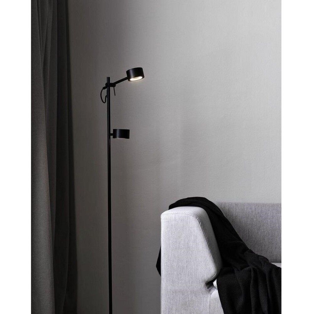 Gólflampi LED Clyde svartur 138 cm