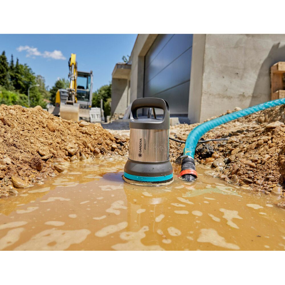 Brunndæla með skynjara 750W fyrir óhreint vatn Gardena 18000