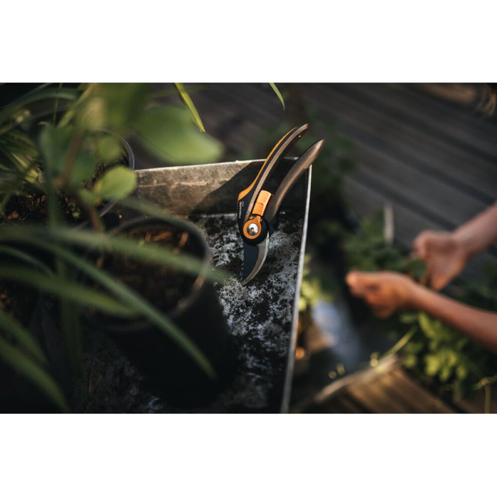 Greinaklippur 24 mm Fiskars Plus P521