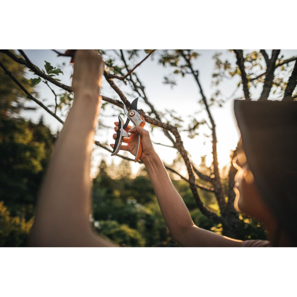 Greinaklippur 24mm Fiskars Plus