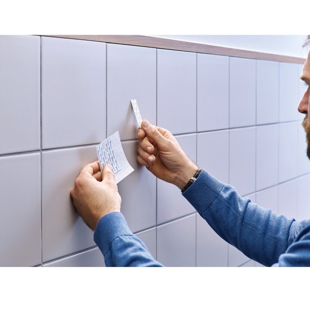 Veggfesting á flísar og málm límd Tesa 2kg 2stk