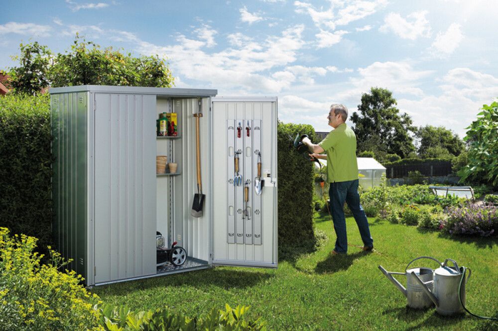 Áhaldaskápur 1,17m² 155 x 83 cm Equipment locker 150 silfur