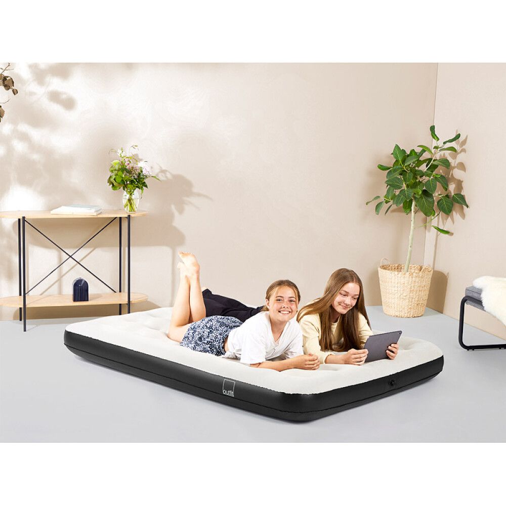 Vindsæng 191x137x22cm Outfit