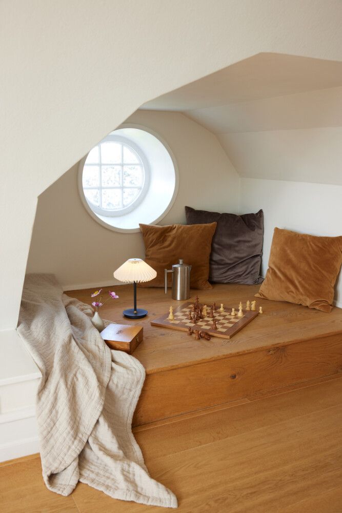 Borðlampi rafhlöðu Paris Ø24 cm svartur/hvítur