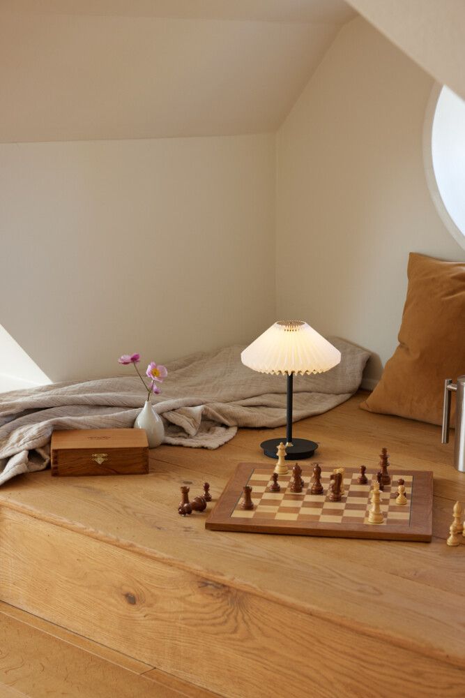 Borðlampi rafhlöðu Paris Ø24 cm svartur/hvítur