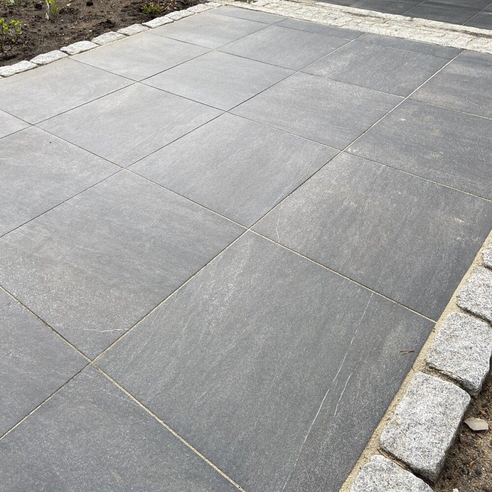 Flísar úti 60x60cm x 2cm Stone black 0,72m²