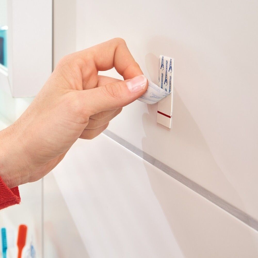 Krókur Tesa powerstrips límdur 2stk