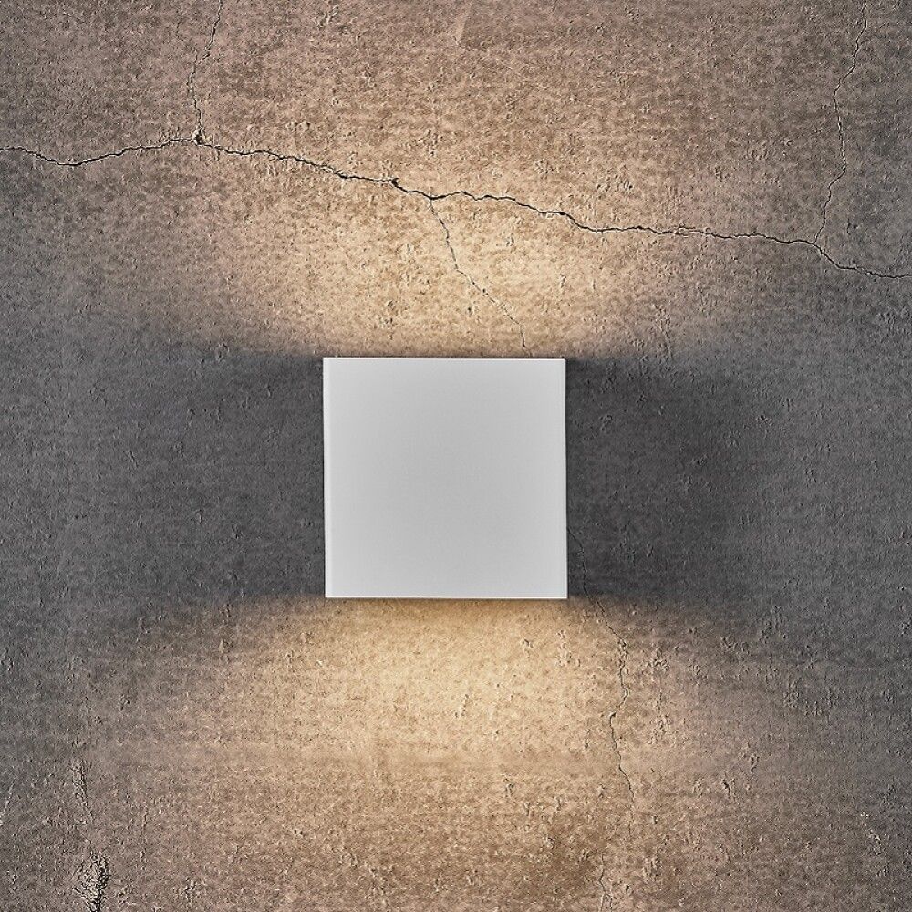 Veggljós LED Turn hvítt 15x15 cm