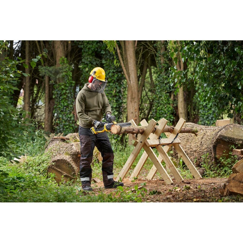 Keðjusög 18V 30 cm Stanley án rafhlöðu