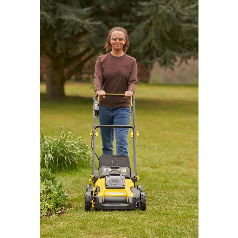 Sláttuvél 18V 51 cm Stanley FatMax SFMCMW2651B-XJ