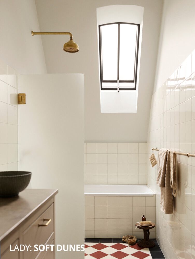 Baðherbergismálning Lady Aqua 680ml hvít mött