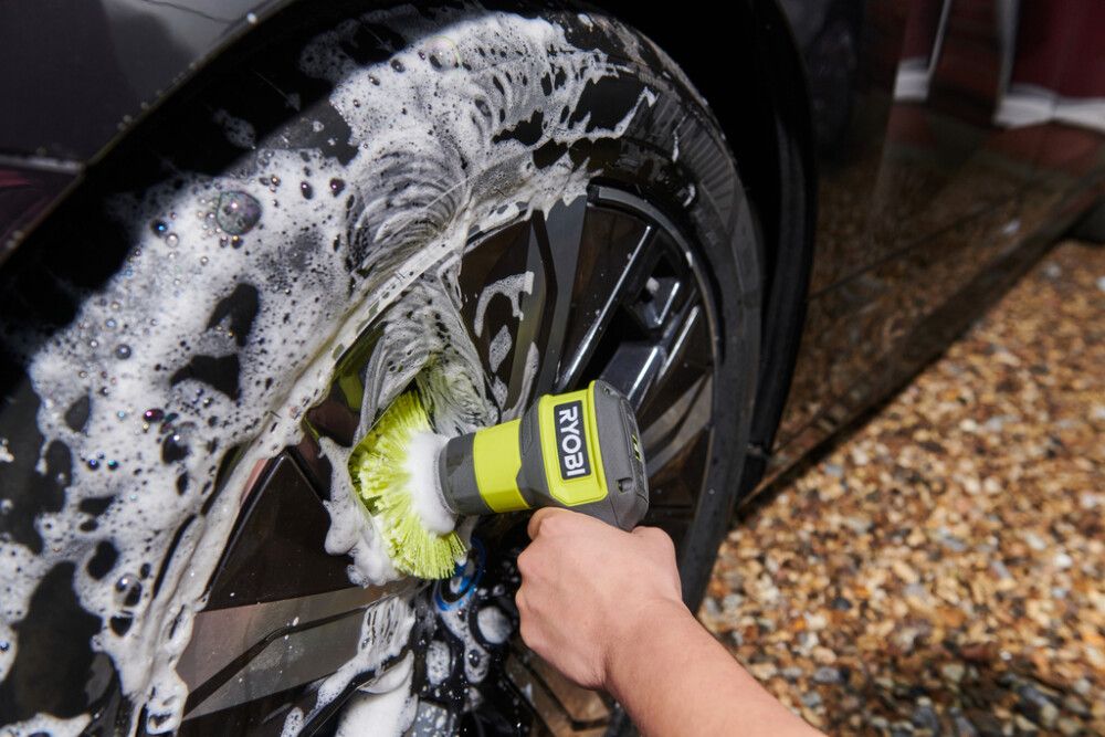 Bursti miðlungs Ryobi RACLRM110