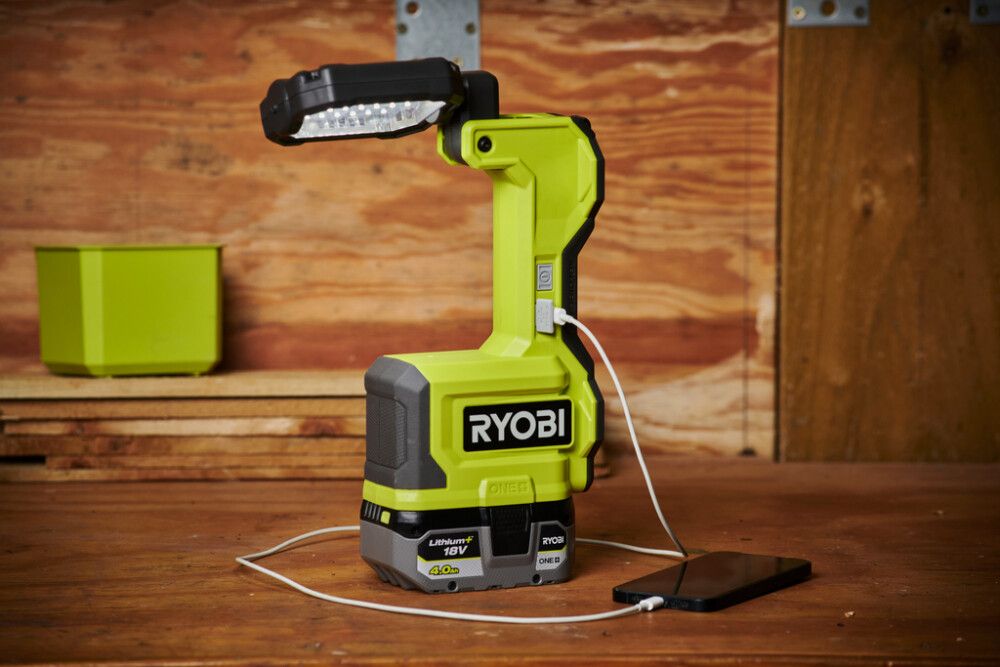 Vinnuljós Ryobi One+ RMTL18-0 án rafhlöðu