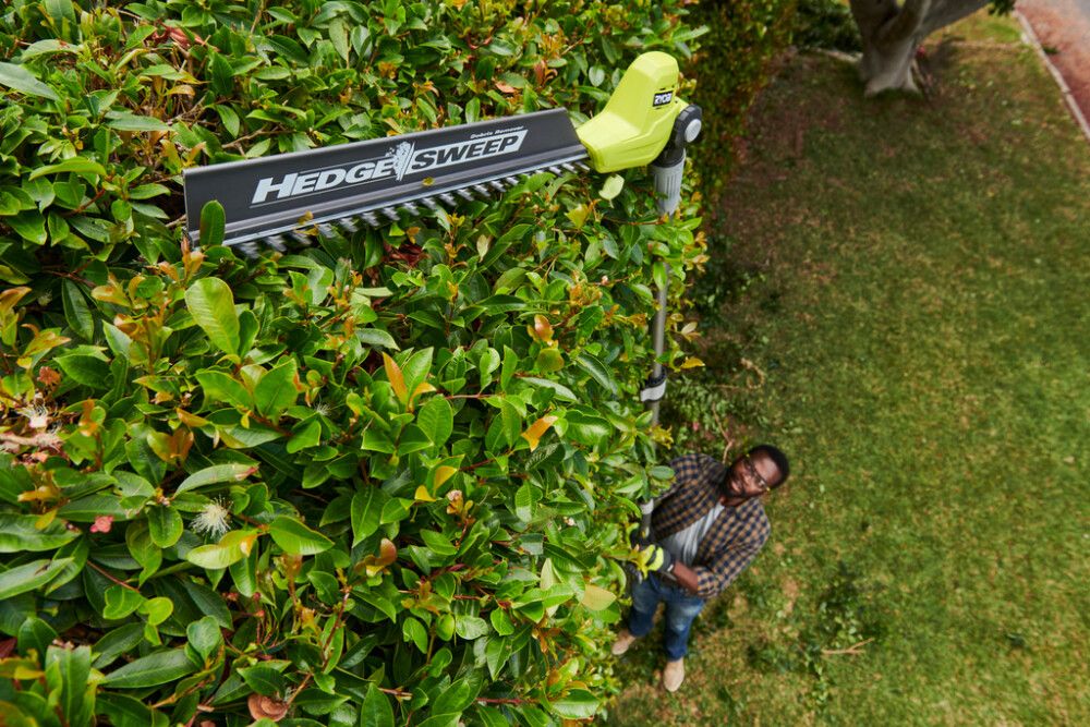 Hekkklippur lengjanlegar 18V Ryobi One+ RY18PHT40