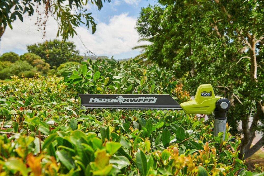 Hekkklippur lengjanlegar 18V Ryobi One+ RY18PHT40