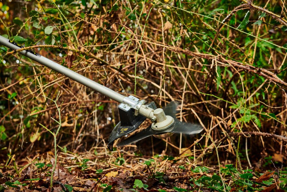 Sláttuorf 36V 4Ah max power Ryobi RY36BCX30A-140