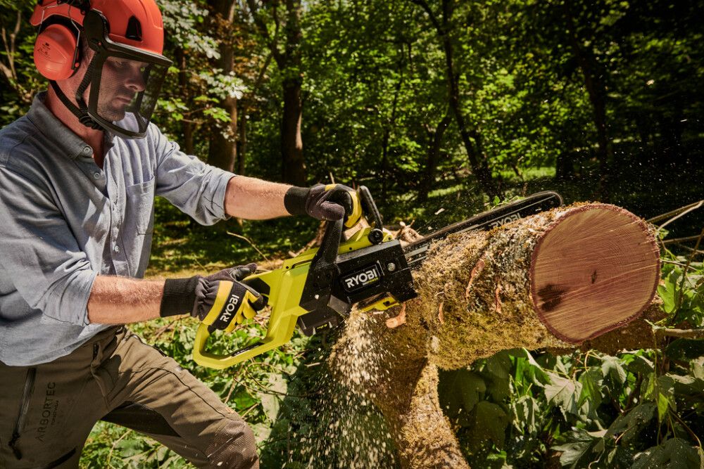 Keðjusög 36V Max Power Ryobi RY36CSX40C-0