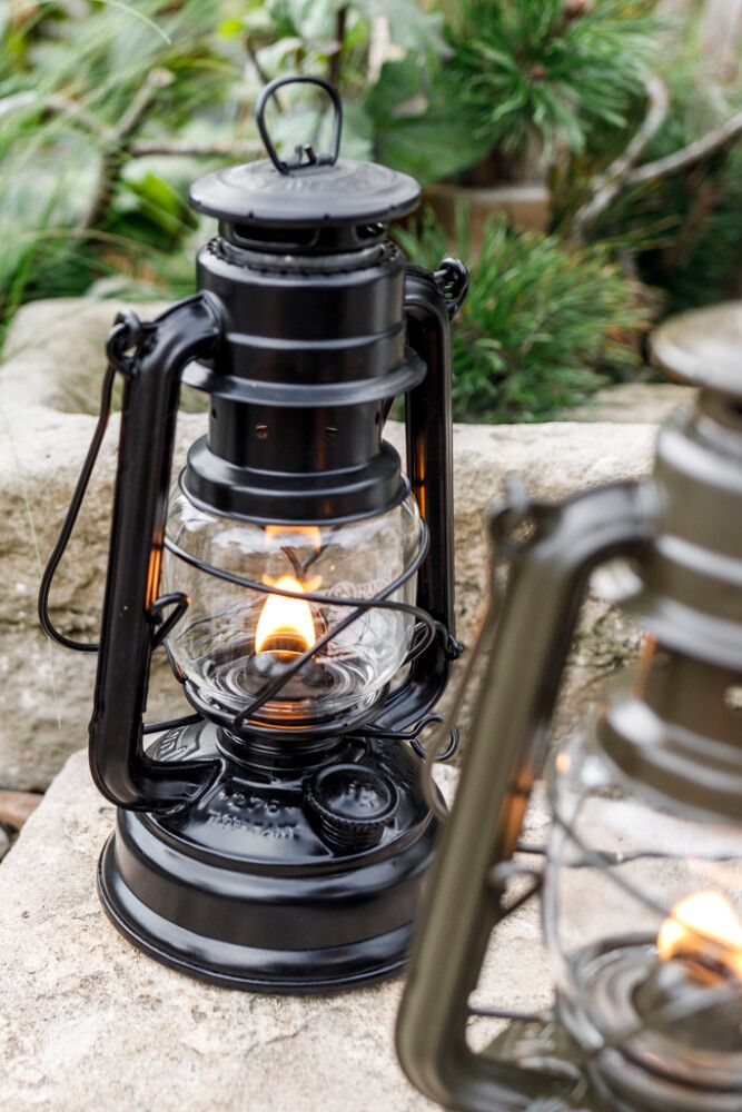 Olíulampi Hurricane 276 Feuerhand matt svartur