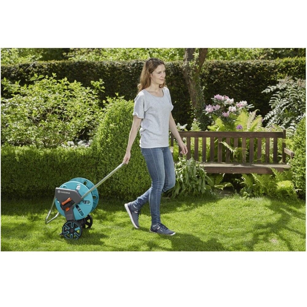 Slöngukefli á hjólum Gardena AquaRoll M