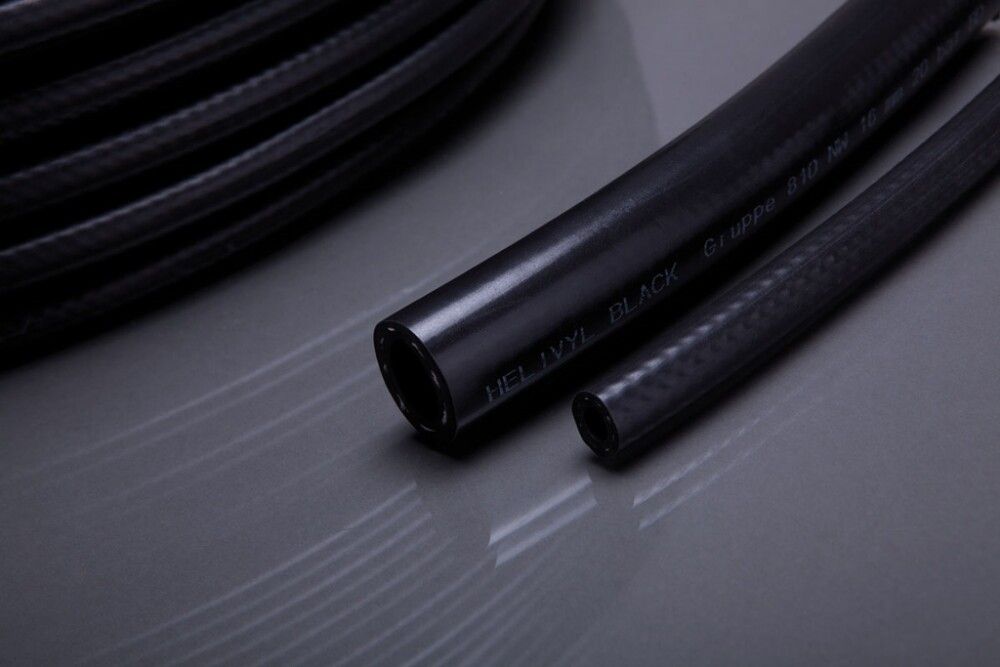 Sólarslanga 5/8" (verð á m) svört