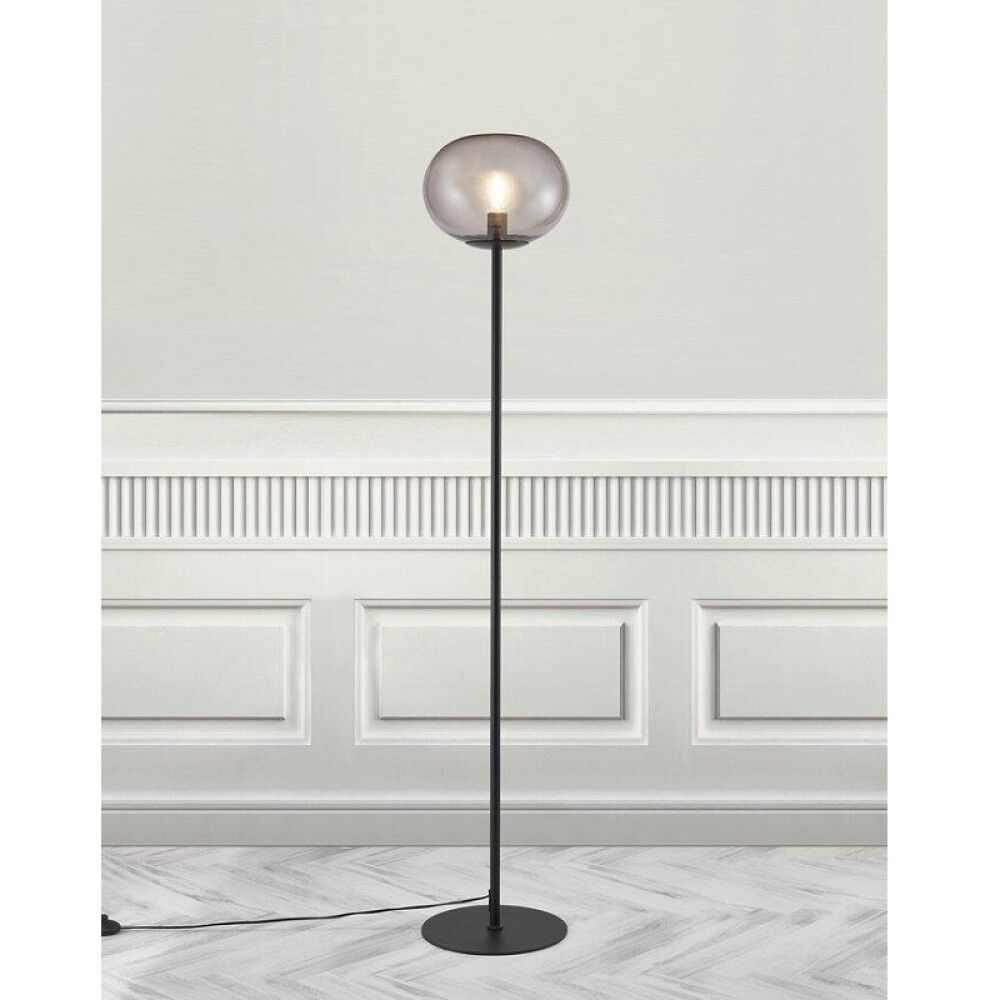 Gólflampi E27 Alton svartur 150 cm